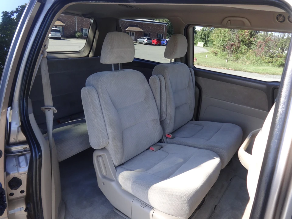 2004 Honda Odyssey - Image 18 of 20