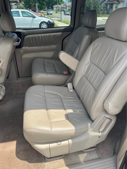 2004 Honda Odyssey - Image 5 of 8