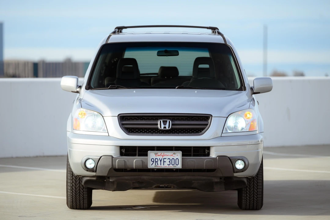 2004 Honda Pilot 1st Gen - Image 2 of 31