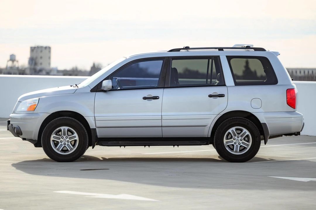 2004 Honda Pilot 1st Gen - Image 3 of 31