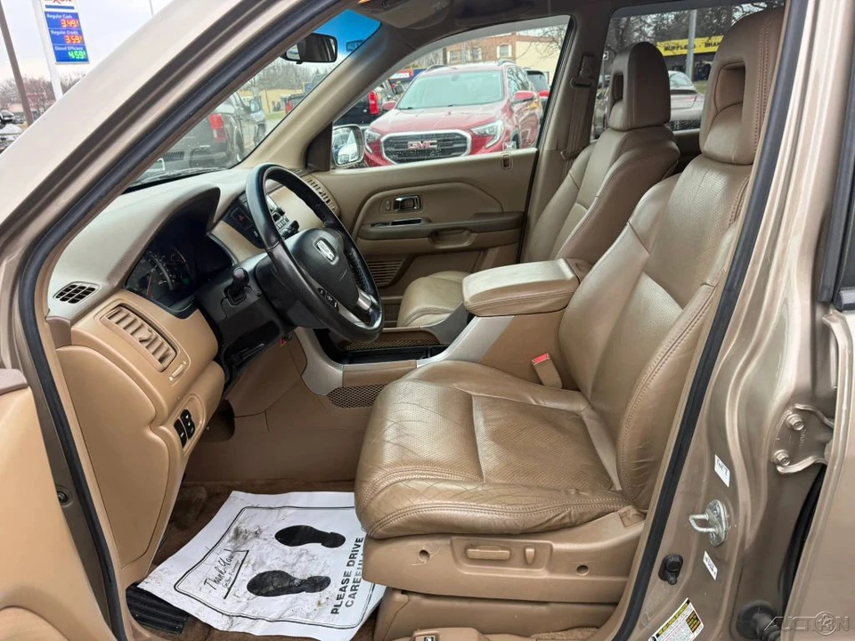 2004 Honda Pilot 1st Gen - Image 13 of 21