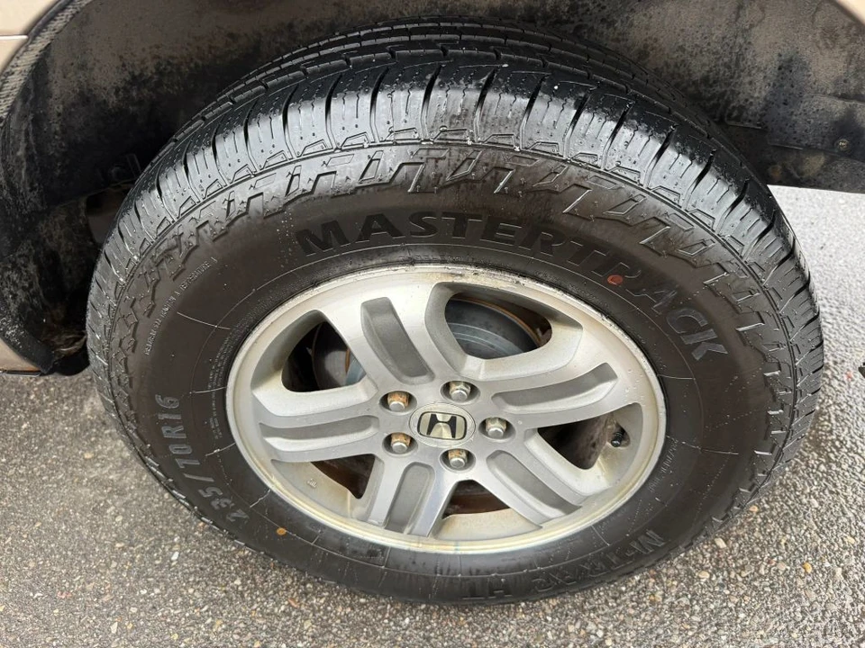 2004 Honda Pilot 1st Gen - Image 10 of 12