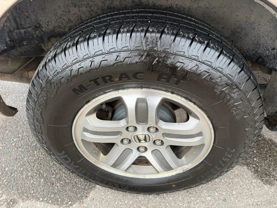 2004 Honda Pilot 1st Gen - Image 11 of 12