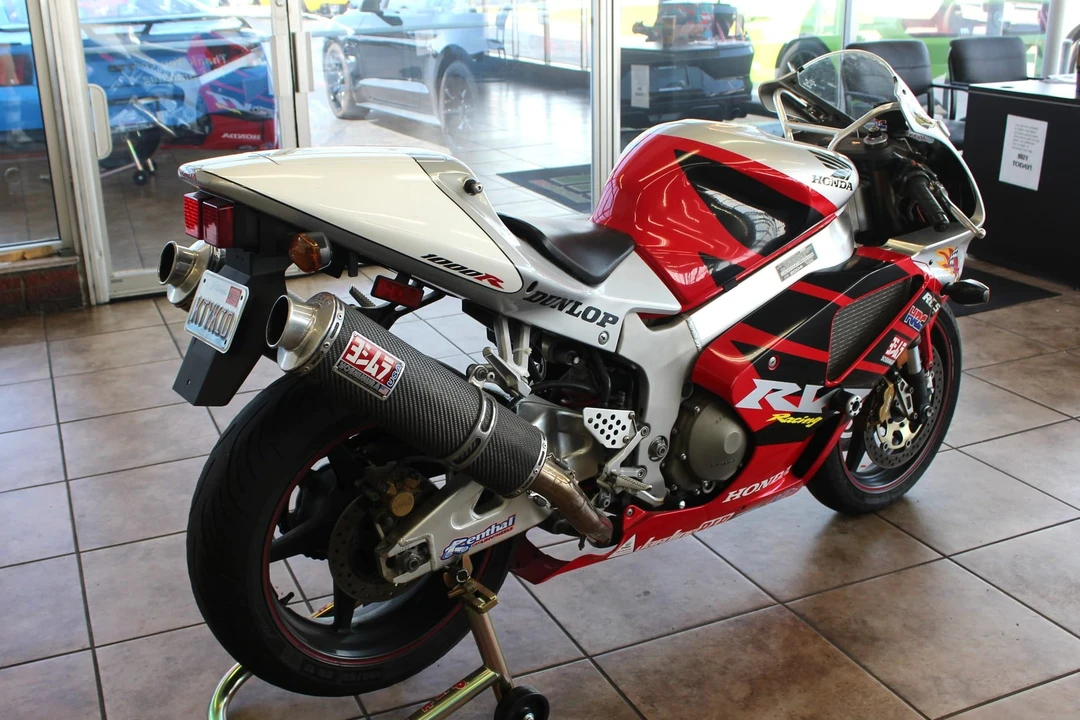 2004 Honda RC51 - Image 12 of 31