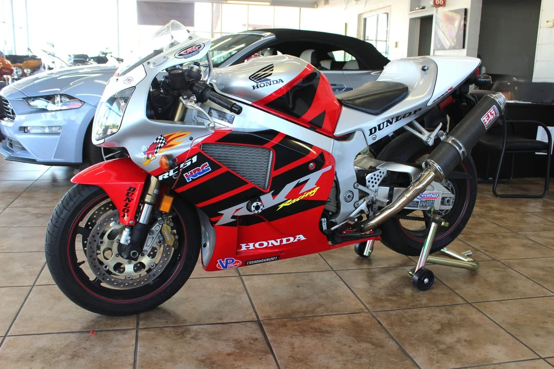 2004 Honda RC51 - Image 6 of 31