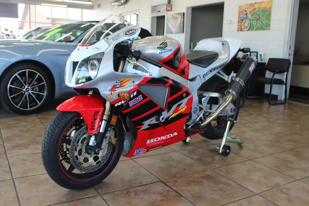 2004 Honda RC51 - Image 5 of 31