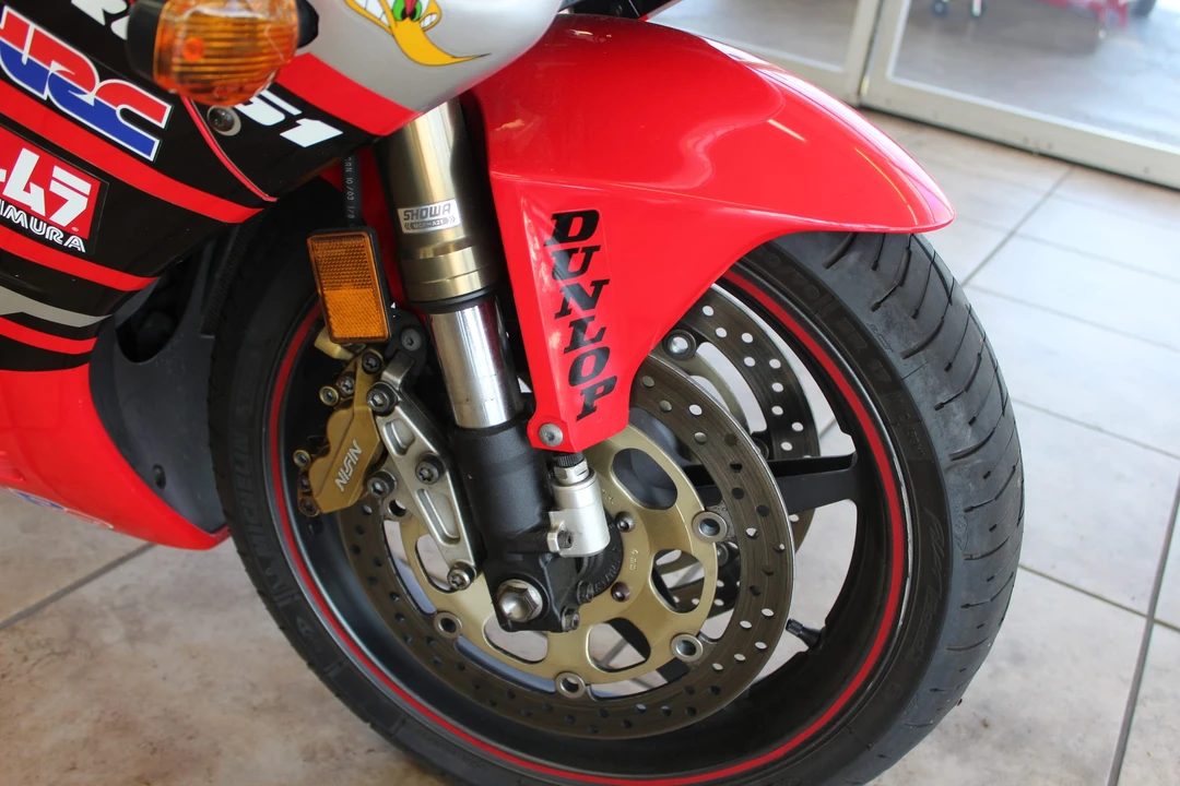 2004 Honda RC51 - Image 17 of 31