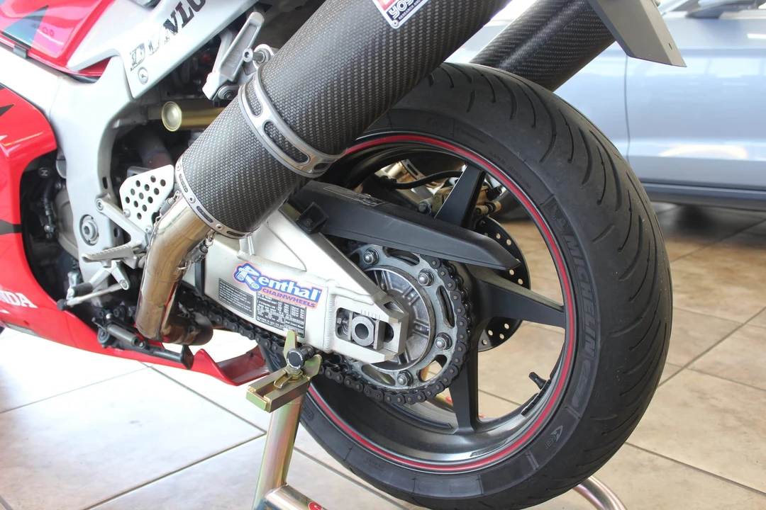 2004 Honda RC51 - Image 24 of 31