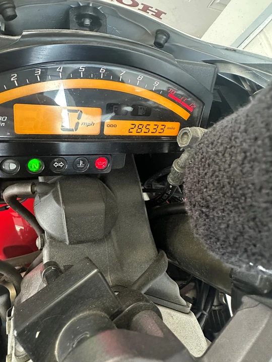 2004 Honda RC51 - Image 22 of 31