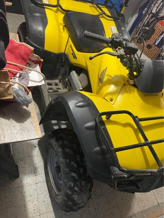 2004 Honda ATV - Image 8 of 9