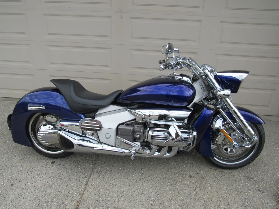 2004 Honda Rune - Image 10 of 31