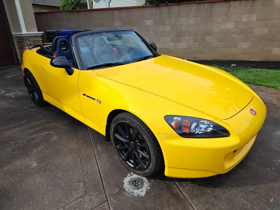 2004 Honda AP2 S2000 - Image 2 of 4