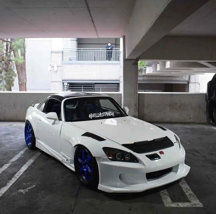 2004 Honda AP2 S2000 - Image 5 of 5