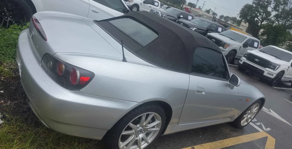 2004 Honda AP2 S2000 - Image 5 of 10