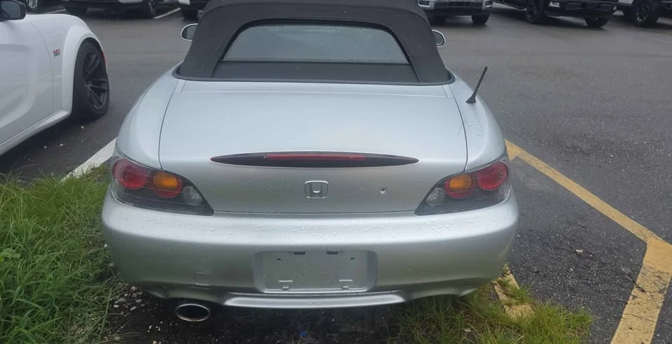 2004 Honda AP2 S2000 - Image 4 of 10
