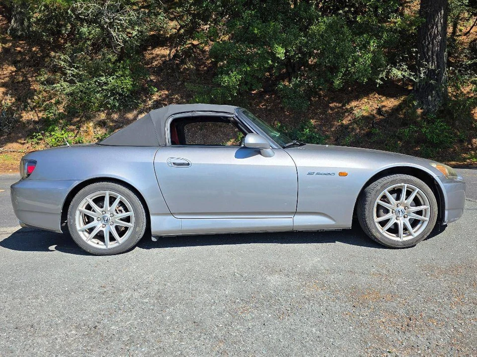 2004 Honda AP2 S2000 - Image 2 of 16