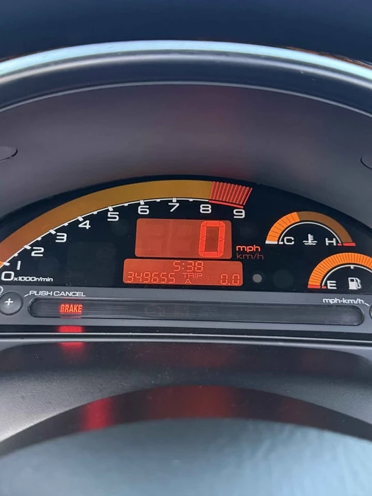 2004 Honda AP2 S2000 - Image 9 of 10