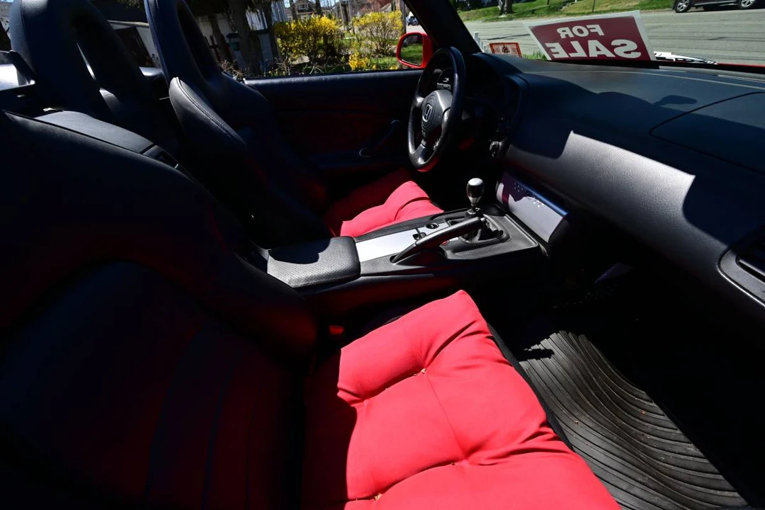 2004 Honda AP2 S2000 - Image 2 of 10