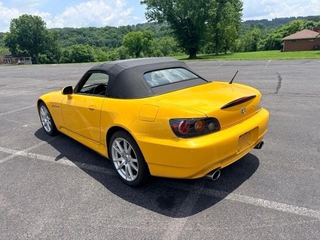 2004 Honda AP2 S2000 - Image 5 of 6