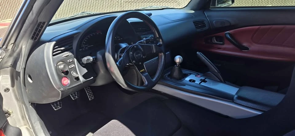 2004 Honda AP2 S2000 - Image 7 of 12