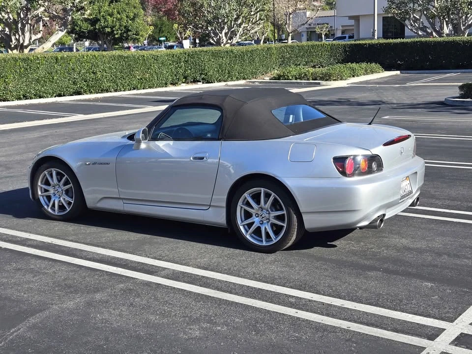 2004 Honda AP2 S2000 - Image 2 of 14