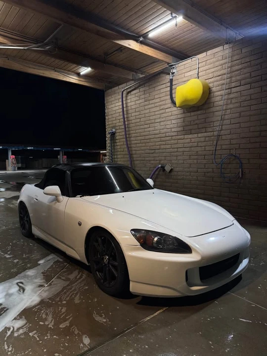 2004 Honda AP2 S2000 - Image 2 of 14