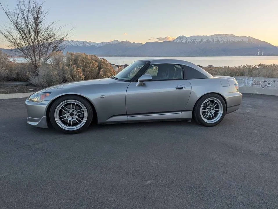 2004 Honda AP2 S2000 - Image 2 of 20