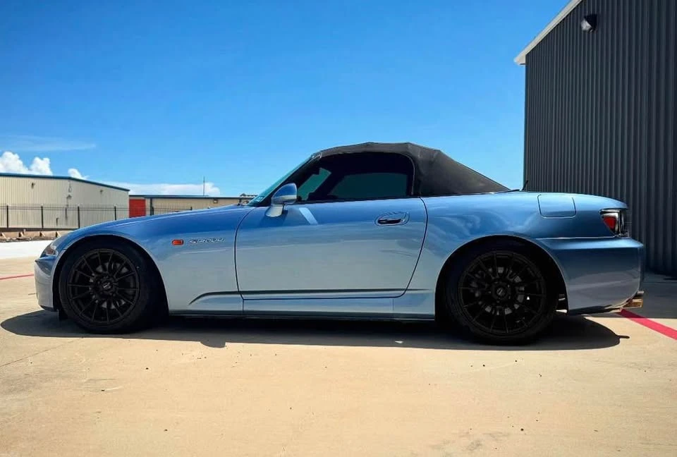 2004 Honda AP2 S2000 - Image 2 of 5
