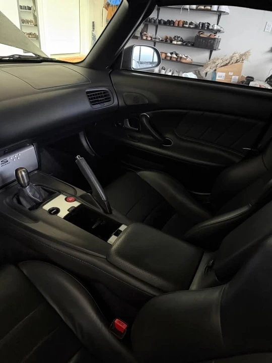 2004 Honda AP2 S2000 - Image 9 of 11