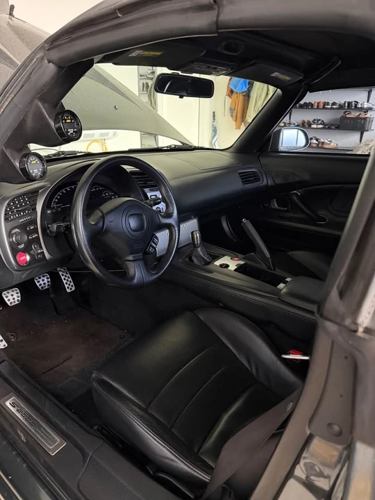 2004 Honda AP2 S2000 - Image 8 of 11