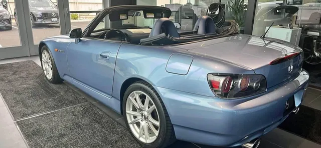 2004 Honda S2000 Convertible 2D
