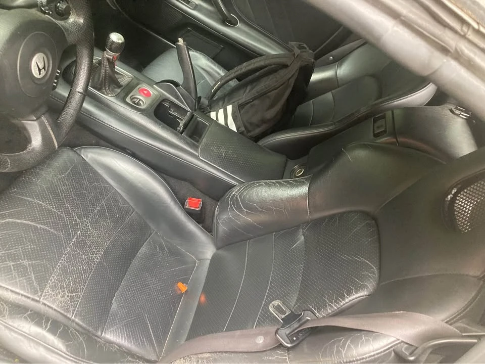 2004 Honda AP2 S2000 - Image 2 of 8