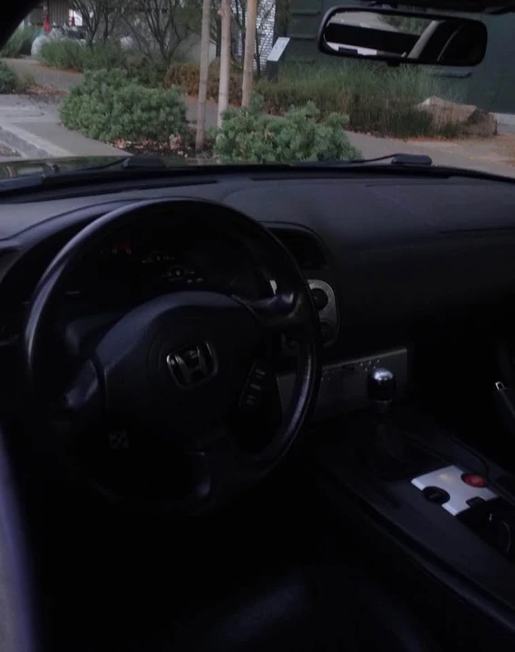 2004 Honda AP2 S2000 - Image 3 of 6