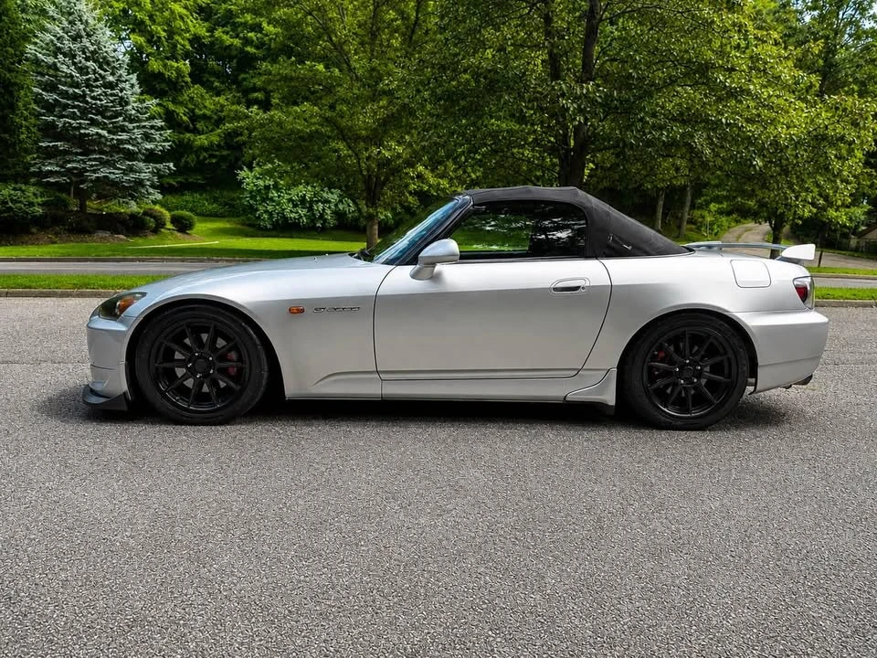 2004 Honda AP2 S2000 - Image 2 of 16