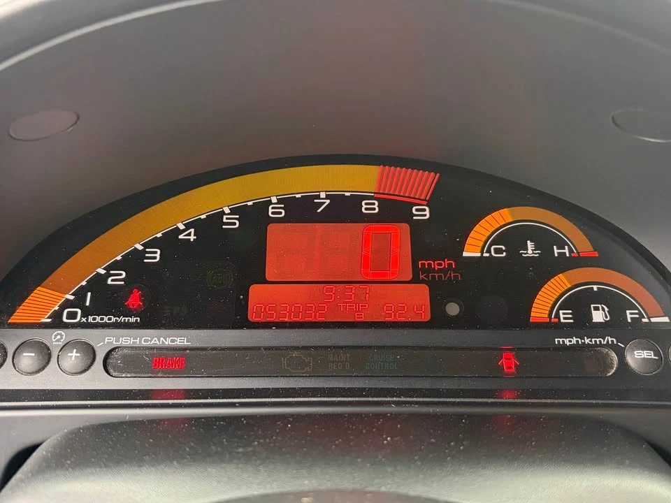 2004 Honda AP2 S2000 - Image 8 of 11