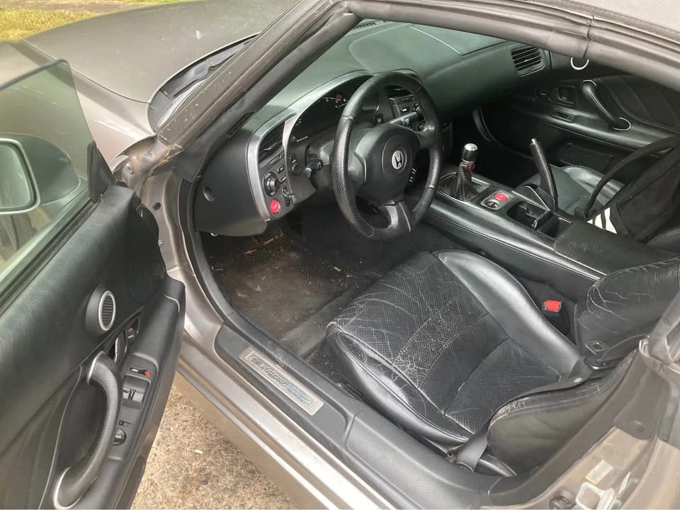 2004 Honda AP2 S2000 - Image 3 of 8