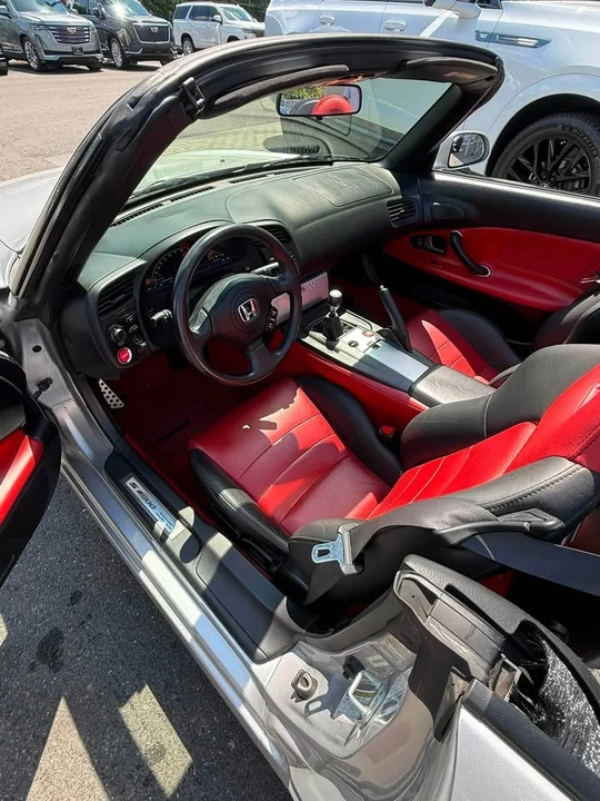 2004 Honda AP2 S2000 - Image 10 of 12