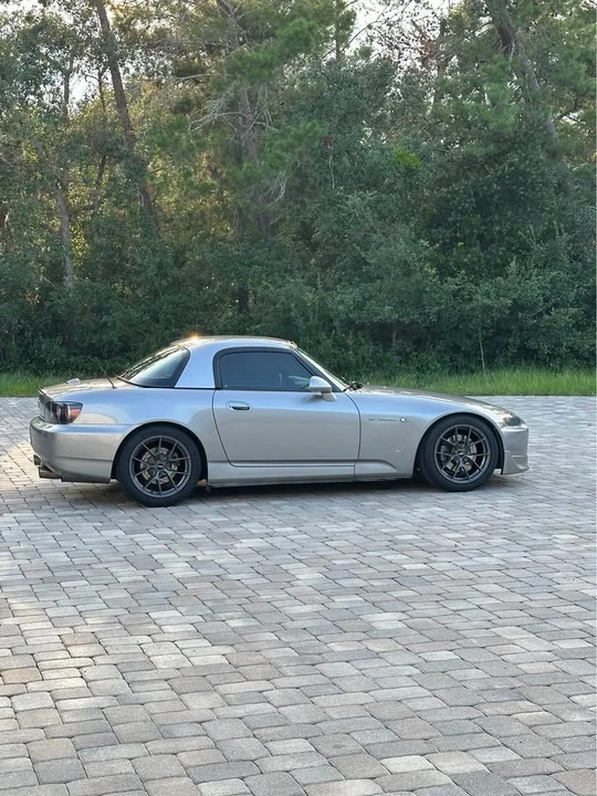 2004 Honda AP2 S2000 - Image 2 of 13