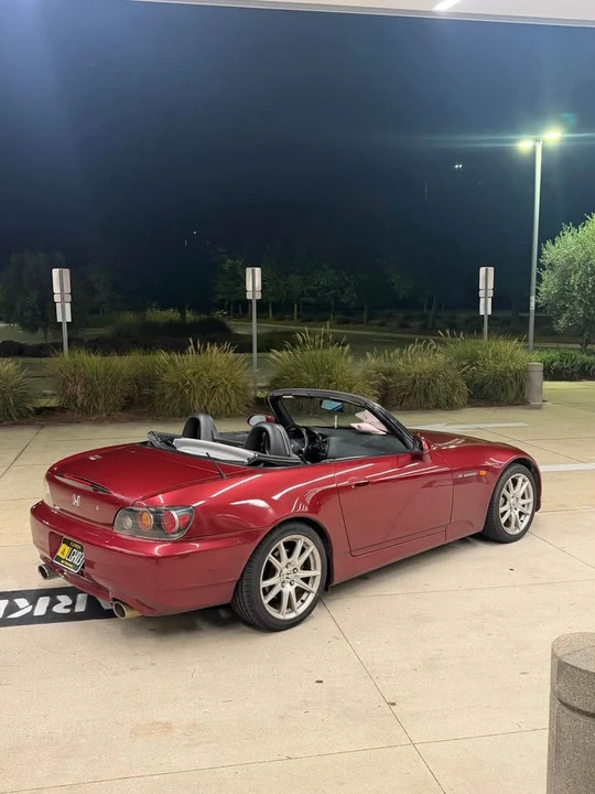 2004 Honda AP2 S2000 - Image 2 of 5