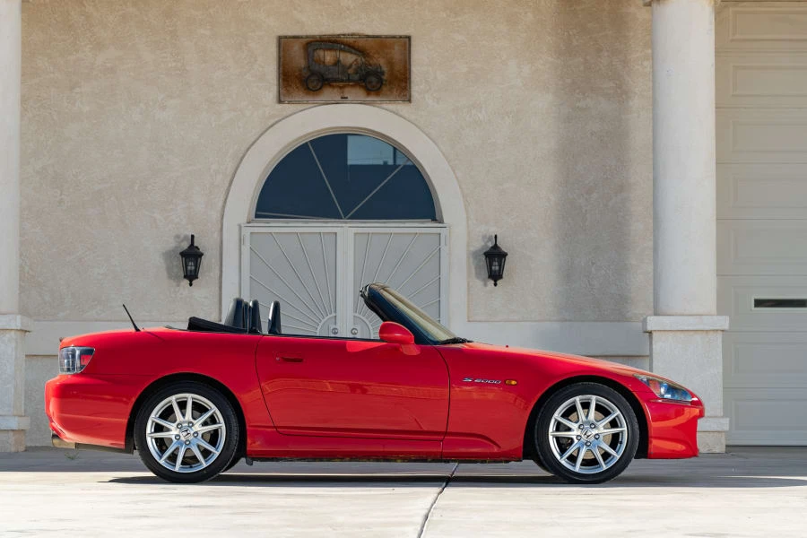 2004 Honda AP1 S2000 - Image 2 of 31