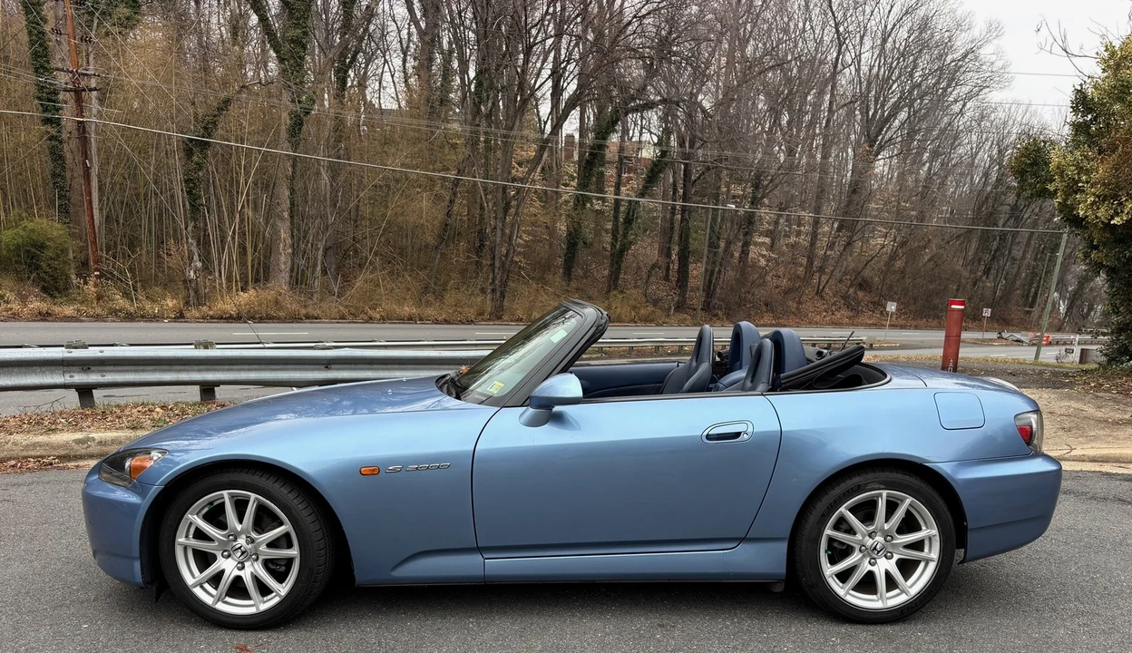 2004 Honda AP2 S2000 - Image 4 of 21