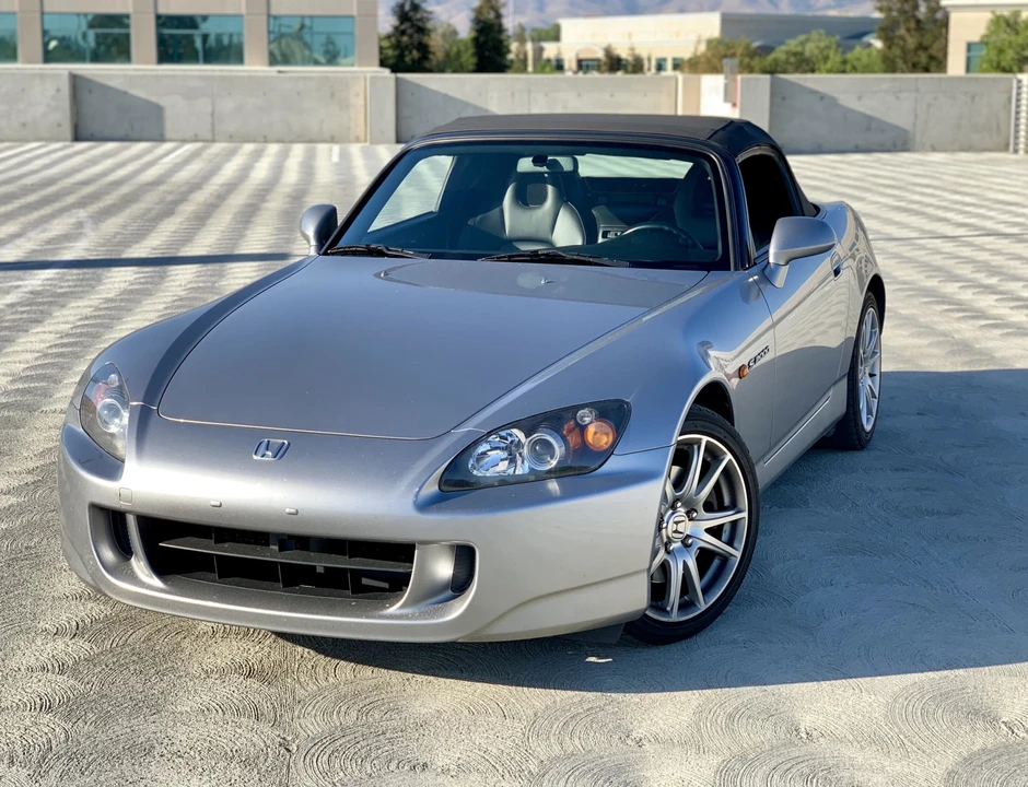 2004 Honda AP2 S2000 - Image 2 of 31