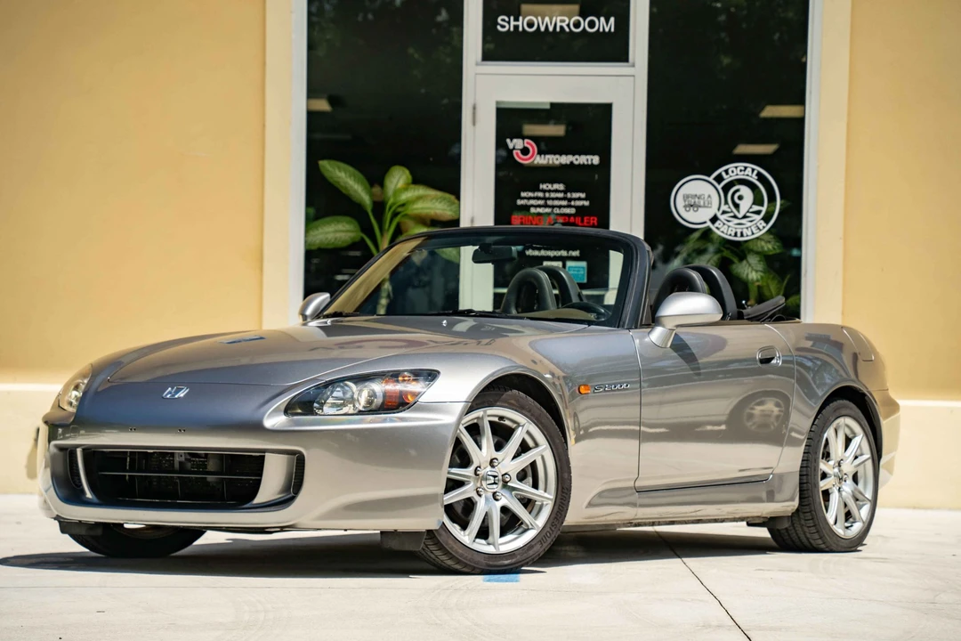 2004 Honda AP2 S2000 - Image 2 of 31
