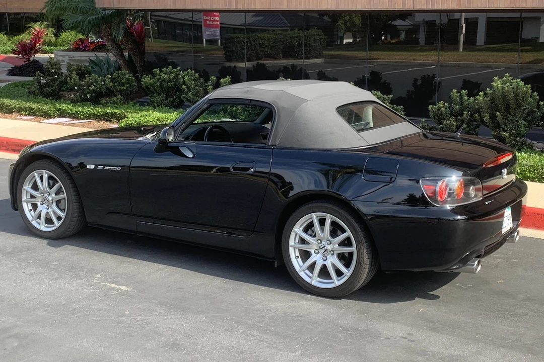 2004 Honda AP2 S2000 - Image 4 of 31