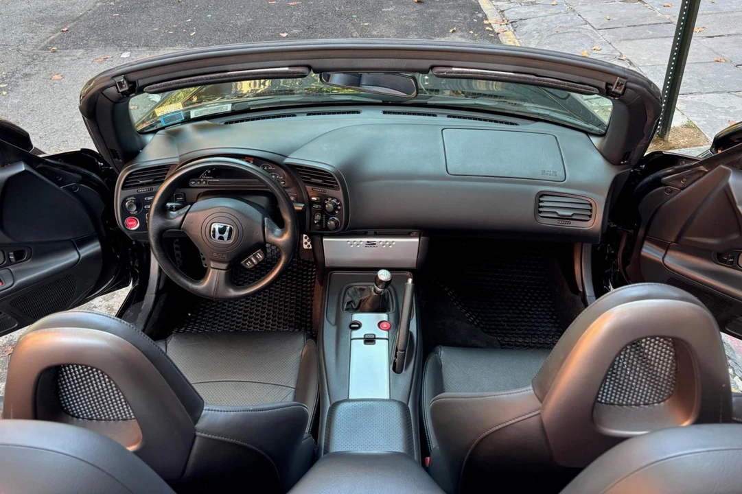 2004 Honda AP2 S2000 - Image 25 of 31