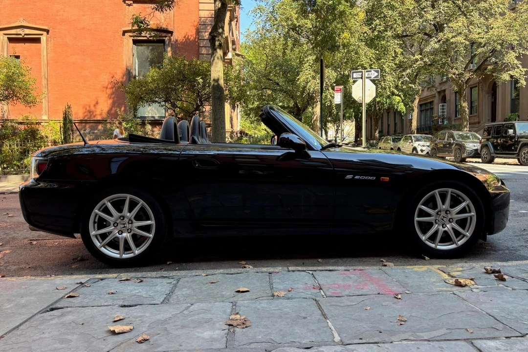 2004 Honda AP2 S2000 - Image 3 of 31