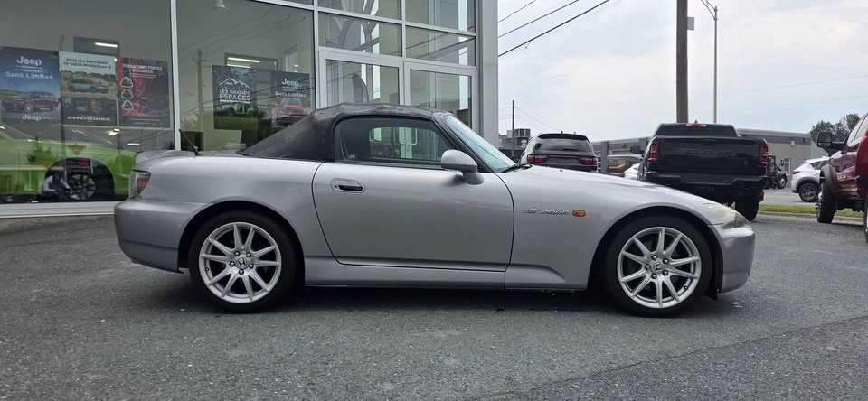 2004 Honda AP2 S2000 - Image 2 of 20