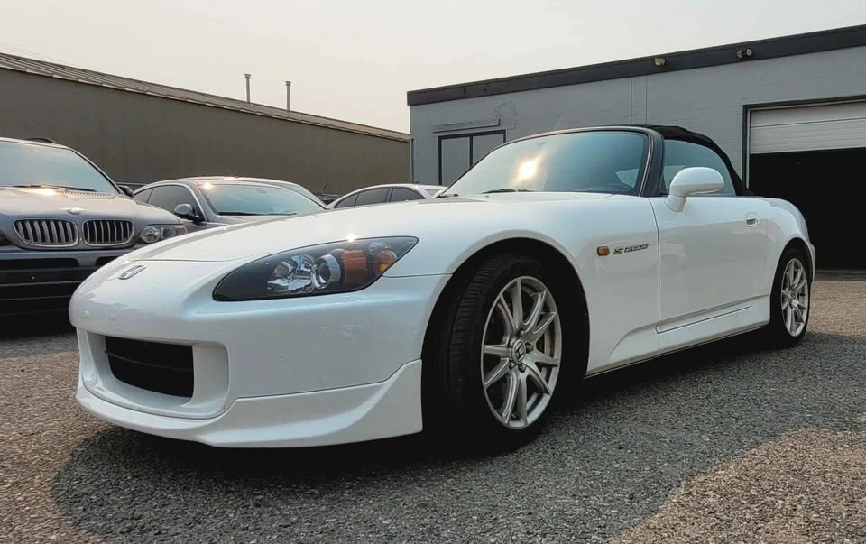 2004 Honda AP2 S2000 - Image 2 of 10