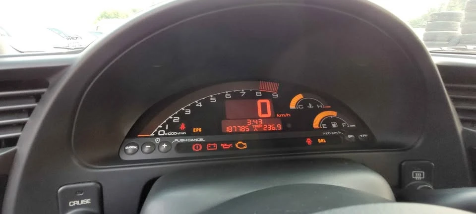 2004 Honda AP2 S2000 - Image 8 of 10