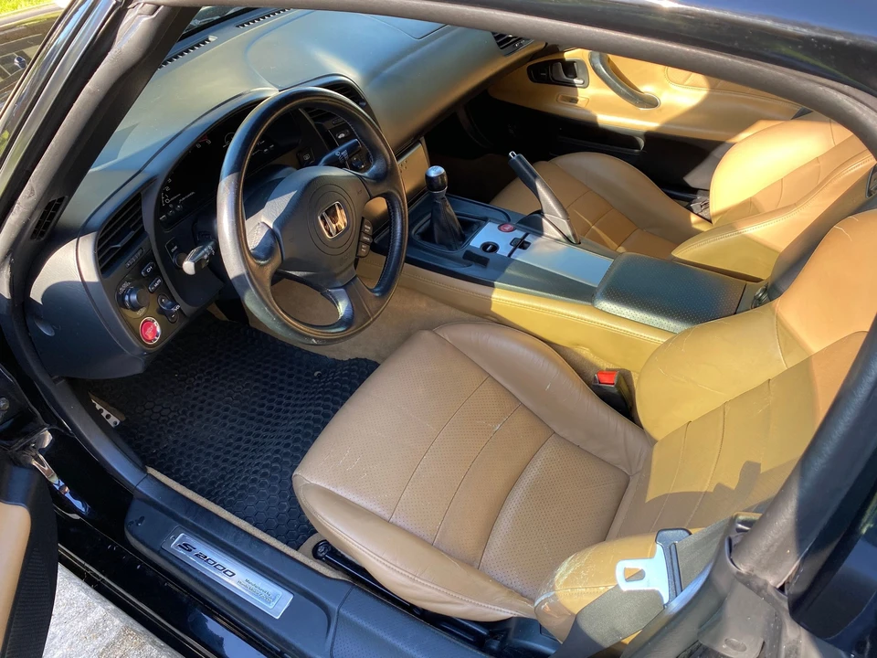 2004 Honda AP2 S2000 - Image 2 of 7